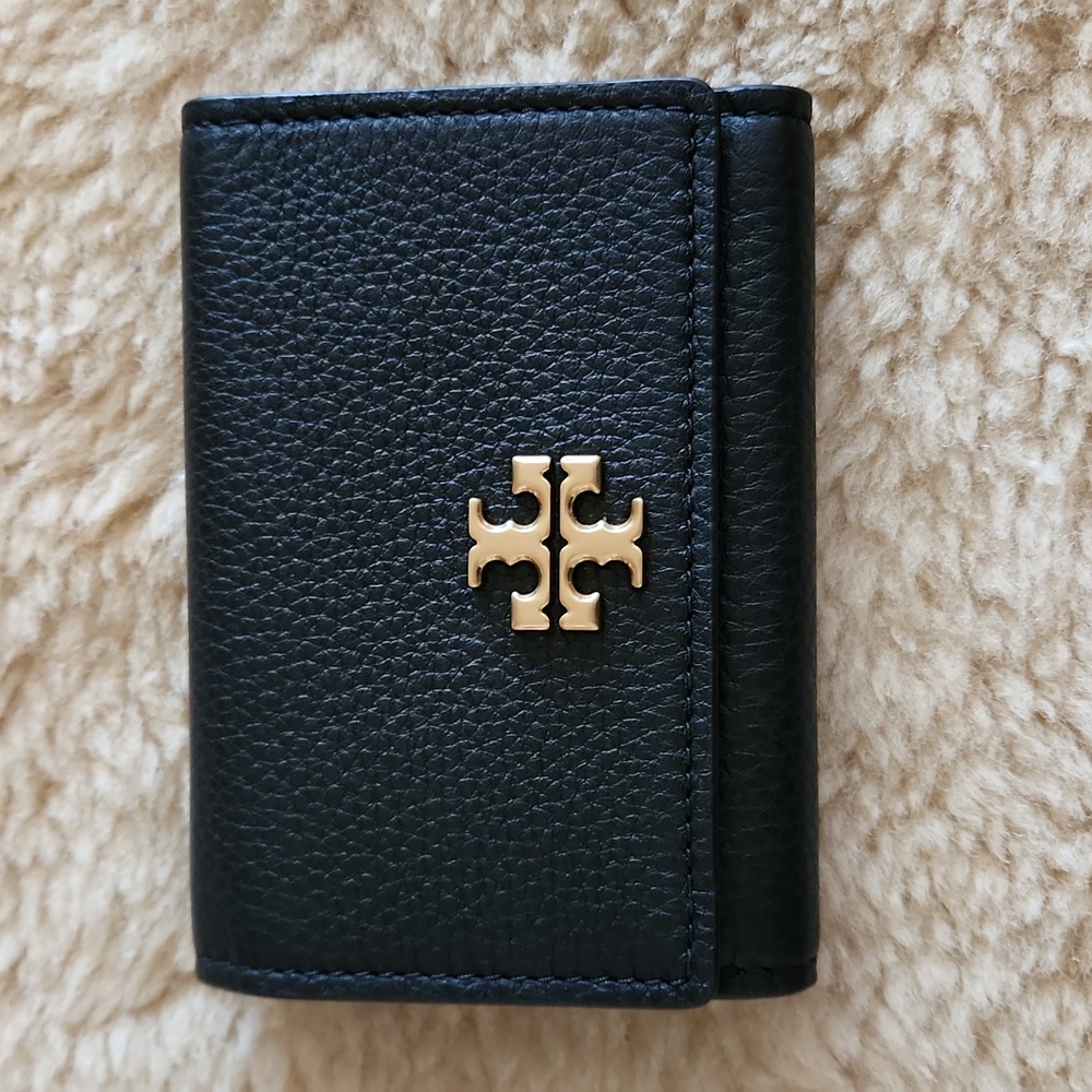 NWOT Tory Burch Kira Black Leather Tri-fold Wallet 🖤💛🎁
